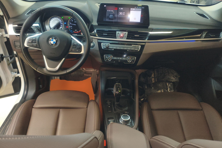 宝马X1 2020款 sDrive25Li 领先型中控内饰12