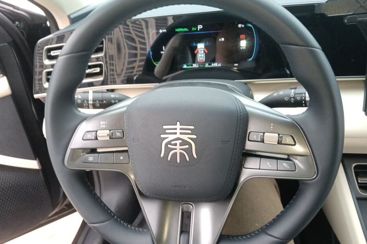 比亚迪 秦L 2024款 DM-i 80KM领先型局部细节13