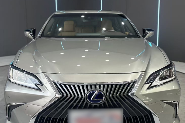雷克萨斯ES 2020款 300h 卓越版车身外观6002
