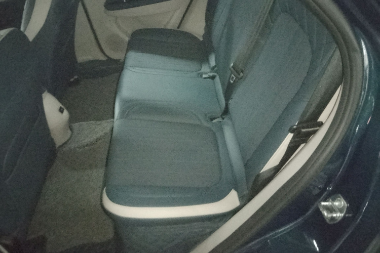 欧拉好猫 2022款 400km标准续航 尊贵型 磷酸铁锂中控内饰7004