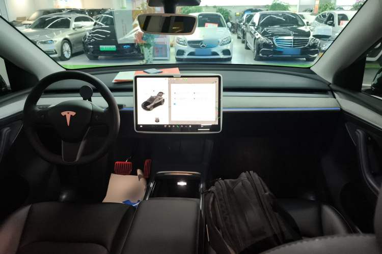 特斯拉 Model Y 2023款 后轮驱动版中控内饰12
