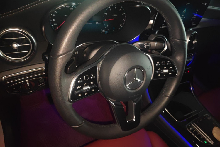 奔驰GLC 2022款 改款二 GLC 260 L 4MATIC 豪华型局部细节13