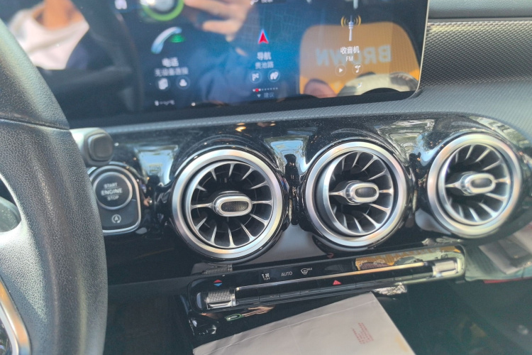 奔驰A级 2019款 改款 A 200 L局部细节16