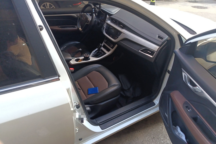 吉利汽车 远景 2018款 1.5L 自动幸福版局部细节9005