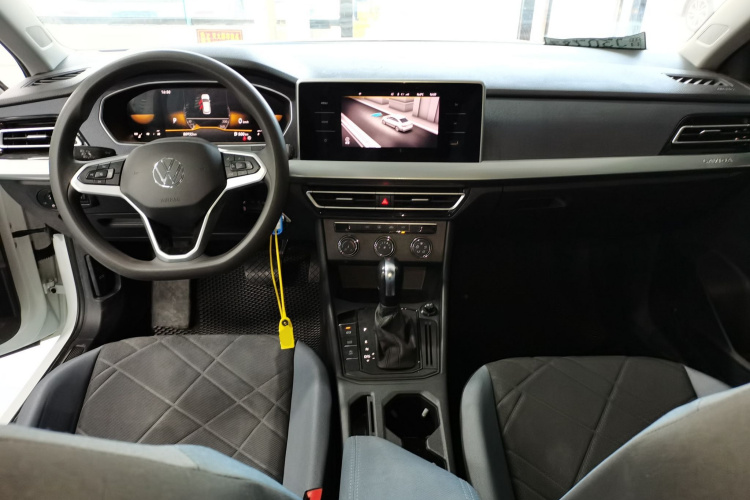 大众 朗逸 2023款 1.5L 自动得逸版中控内饰7002