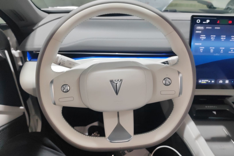 深蓝汽车 深蓝L07 2026款 550Ultra华为乾崑ADS SE版局部细节13