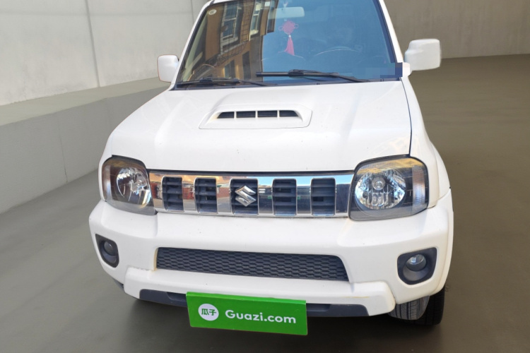 铃木 吉姆尼 2015款 1.3 MT JLX车身外观2