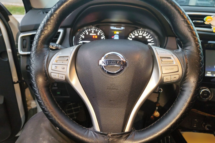 日产 逍客 2016款 2.0L CVT精英版局部细节13