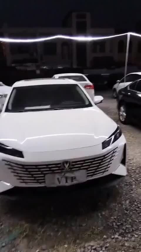 长安 逸动 2025款 蓝鲸 1.5T 500Bar尊贵型讲解2