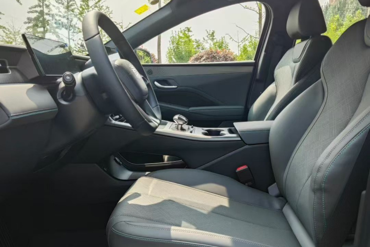 比亚迪 秦PLUS 2025款 DM-i 智驾版 55KM领先型中控内饰7002