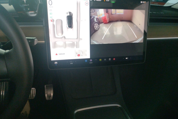 特斯拉 Model Y 2022款 后轮驱动版局部细节16