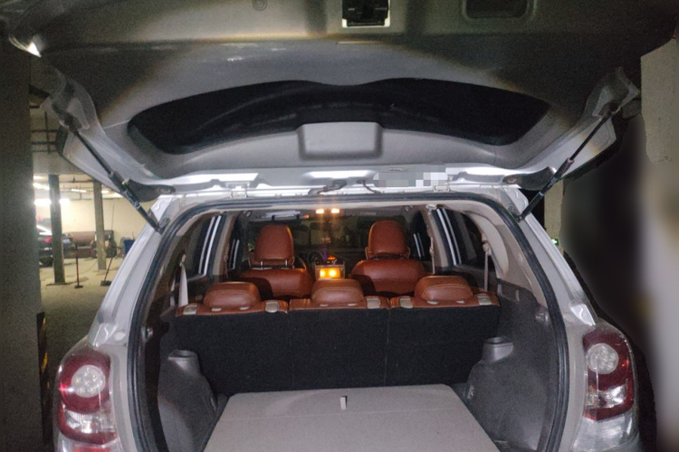 丰田 逸致 2014款 星耀 180E CVT精英版中控内饰23