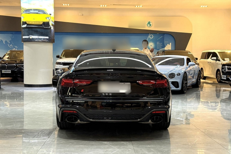 奥迪RS 5 2023款  RS 5 2.9T Sportback 暗金版车身外观6004