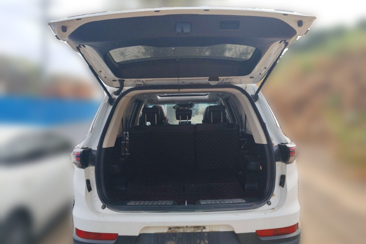 比速汽车 比速T5 2017款 1.5T 自动尊贵型中控内饰23