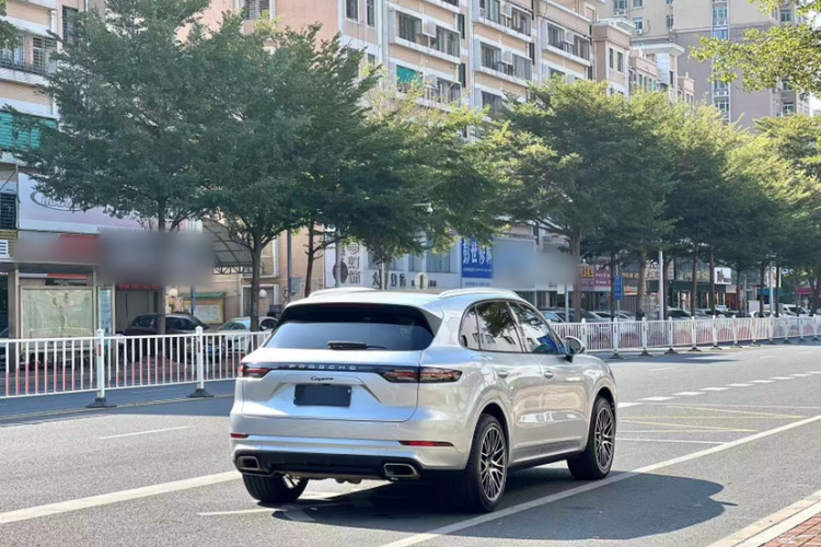 保时捷 2018款 Cayenne 3.0T车身外观6003
