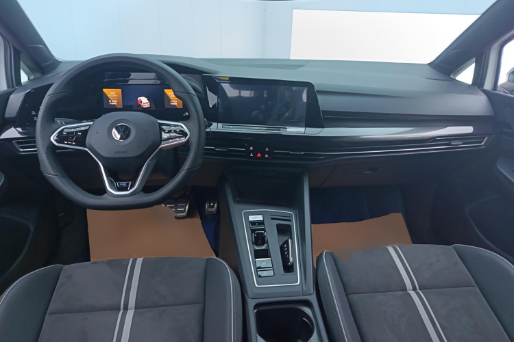 大众 高尔夫 2023款 改款 280TSI DSG R-Line Lite中控内饰12