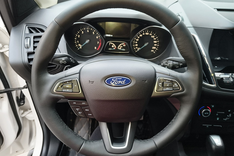 福特 翼虎 2017款 EcoBoost 180 两驱虎跃型局部细节13