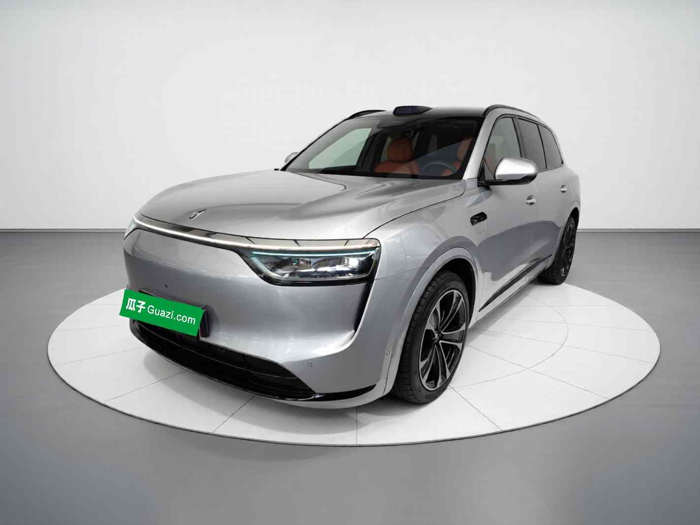 鸿蒙智行 问界M8 2025款 增程 Ultra版 53.4kWh 5座版 (192线激光雷达）(2)