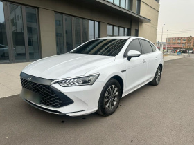 比亚迪 秦PLUS 2024款 荣耀版 DM-i 55KM领先型