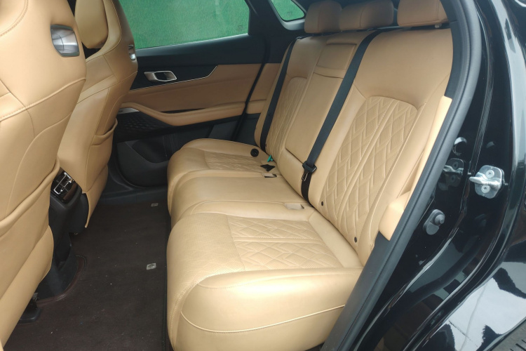 长安UNI-K 2021款 2.0T 卓越型中控内饰21