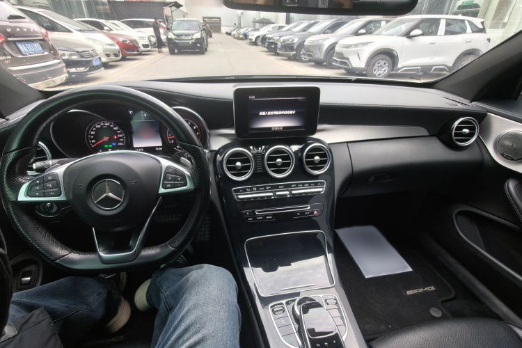 奔驰C级(进口) 2017款 C 200 4MATIC 轿跑版中控内饰7005