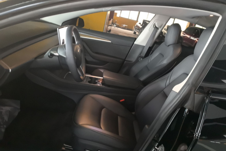 特斯拉 Model 3 2021款 标准续航后驱升级版局部细节19