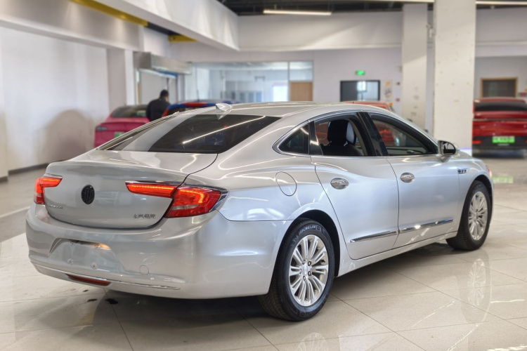 别克 君越 2018款 20T 精英型车身外观6004