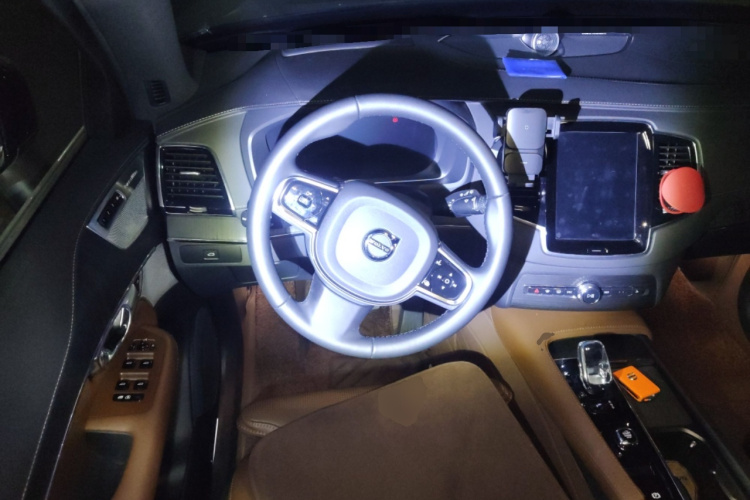 沃尔沃XC90 2024款 B6 智雅豪华版 7座中控内饰13