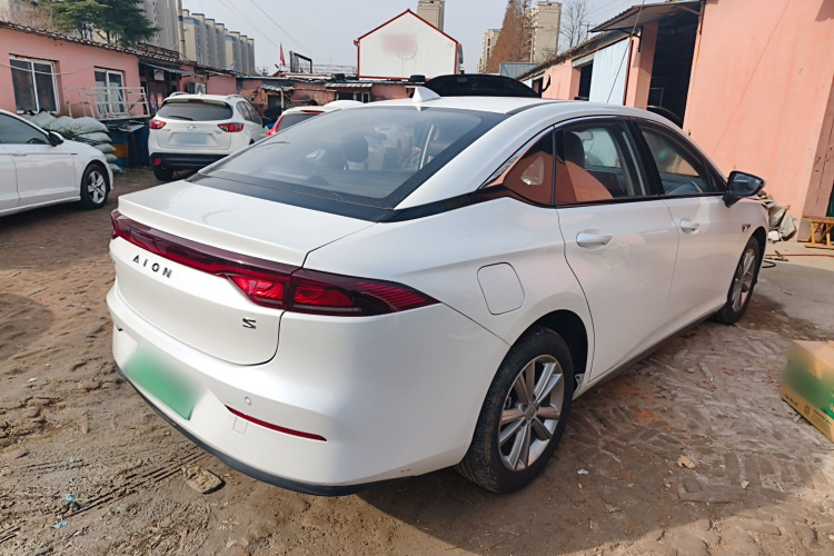 埃安 AION S 2023款 魅 580 磷酸铁锂车身外观6003