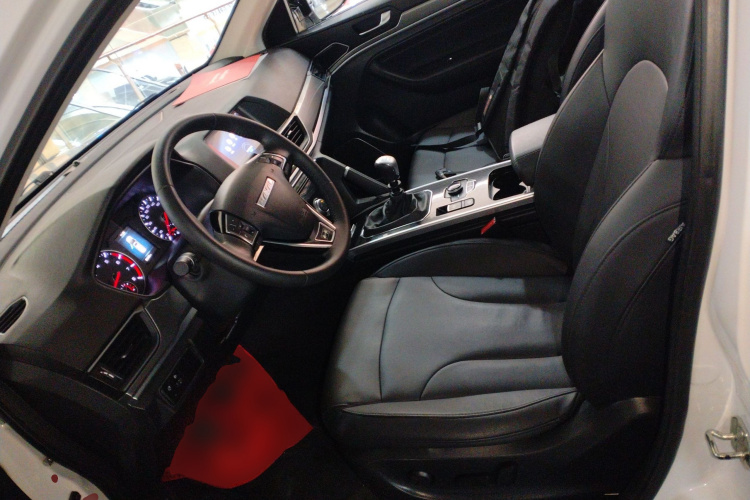 哈弗H6 2019款 运动版 1.5T 手动两驱精英型 国VI中控内饰19