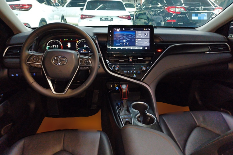 丰田 凯美瑞 2023款 2.5G 豪华版中控内饰7002