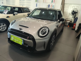 MINI 2023款 改款 2.0T COOPER S 艺术家