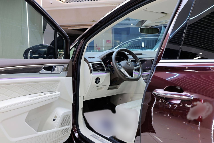 大众 威然 2020款 380TSI 旗舰版中控内饰7001