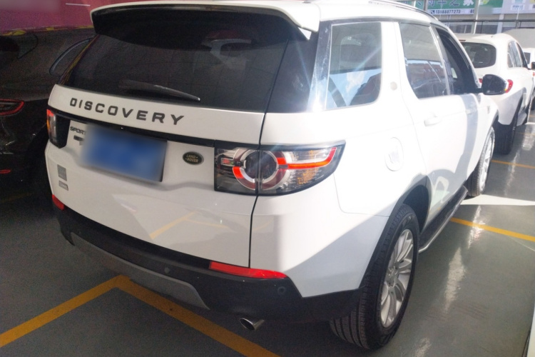 路虎 发现神行 2018款 240PS SE版车身外观7