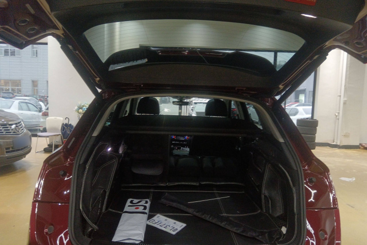 奥迪Q5L 2018款 45 TFSI 尊享时尚型 国VI局部细节23