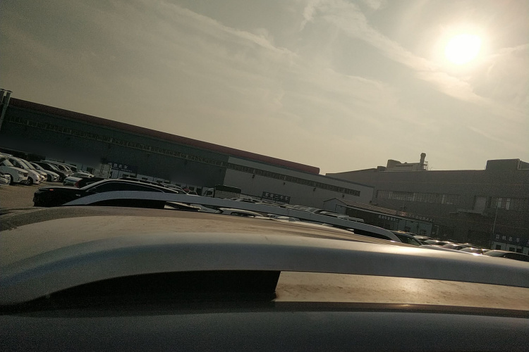 上汽大通MAXUS 大通T70 2021款 2.0T柴油自动四驱精英版长箱高底盘局部细节57