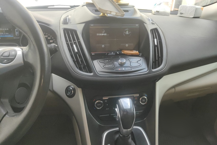 福特 翼虎 2015款 1.5L GTDi 四驱精英型局部细节16