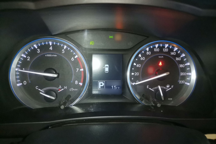 丰田 汉兰达 2015款 2.0T 四驱豪华版 7座局部细节14