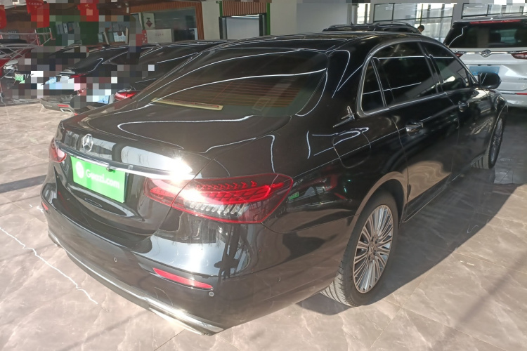 奔驰E级 2022款 E 260 L车身外观6005
