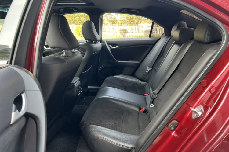 本田 思铂睿 2013款 2.4L TYPE-S中控内饰7004