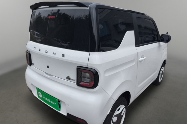 吉利银河 熊猫 2025款 210km 元气熊车身外观7