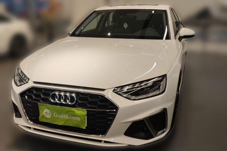 奥迪A4L 2023款 40 TFSI 时尚动感型车身外观2