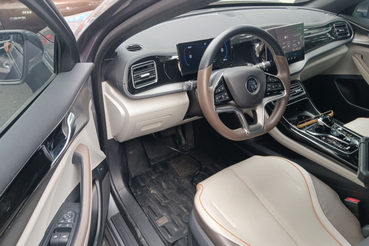 比亚迪 秦PLUS 2023款 冠军版 EV 420KM超越型中控内饰20