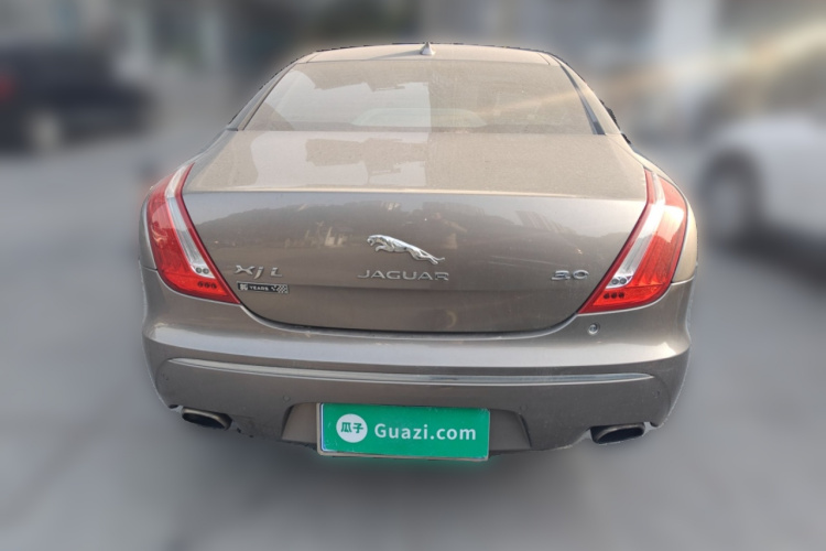 捷豹XJ 2015款 XJL 2.0T 典雅商务80周年典藏版车身外观6004
