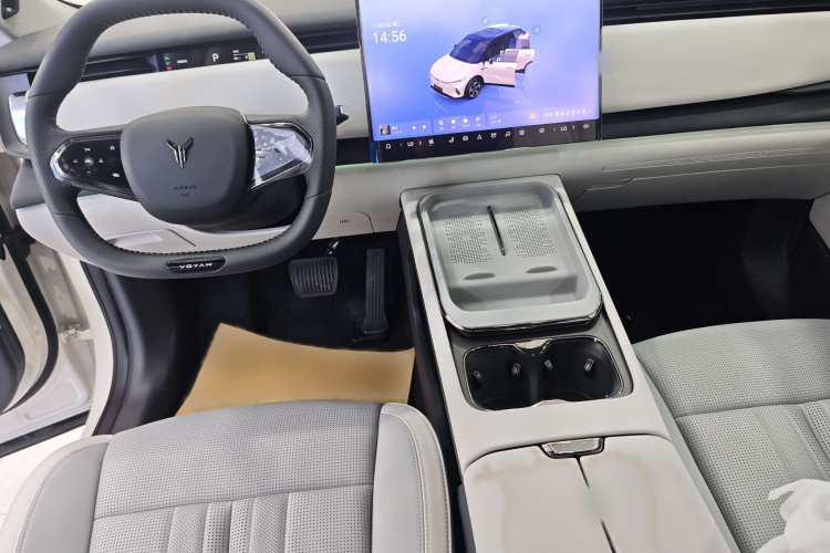 岚图汽车 岚图知音 2024款 长续航智享版中控内饰7002