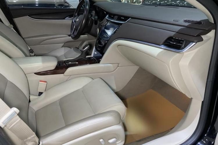 凯迪拉克XTS 2016款 28T 技术型局部细节9001