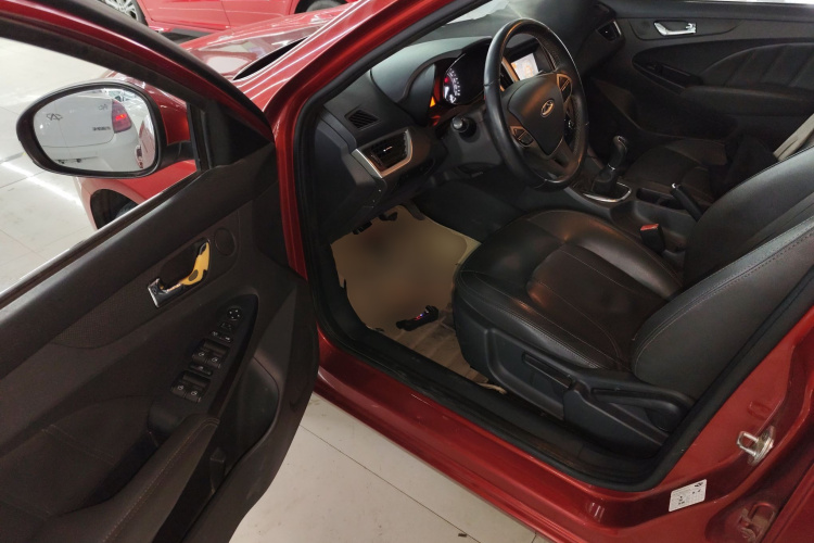 奇瑞 艾瑞泽7 2015款 1.5T 手动致享版中控内饰20