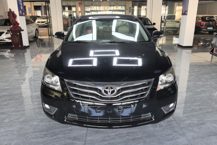 丰田 凯美瑞 2013款 200E 经典精英版车身外观2