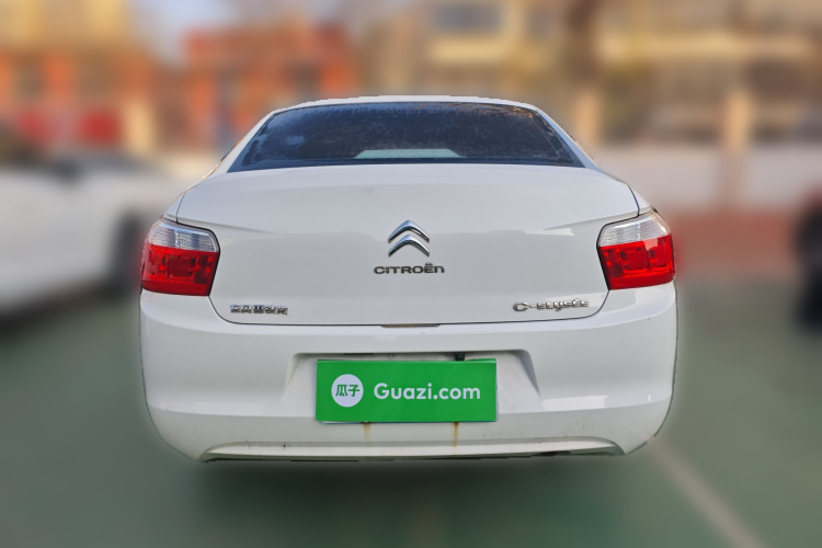 雪铁龙 爱丽舍 2014款 1.6L 手动时尚型车身外观6