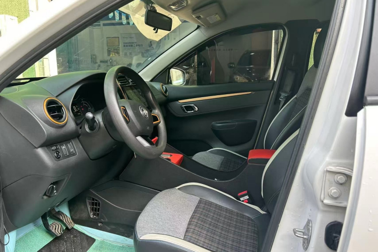 东风纳米EX1 2021款 质享版中控内饰7003